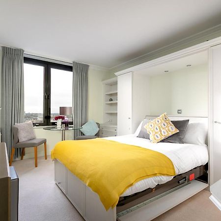 Point West Apartments London Exterior foto