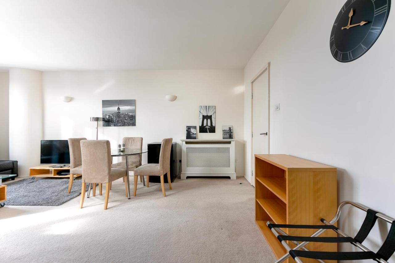 Point West Apartments London Exterior foto
